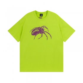Универсальная футболка Stussy с принтом большого паука