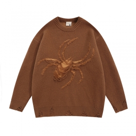 Классический коричневый свитер с большим пауком THE UNAVOWED на груди