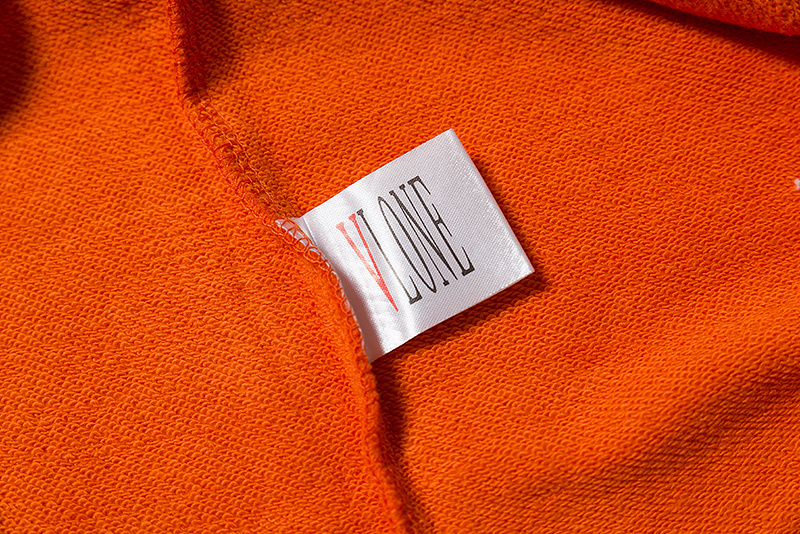 Оранжевый худи VLONE с белым логотипом