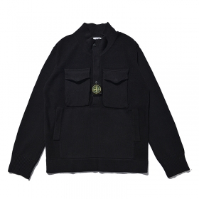 Стильный вязаный Stone Island чёрный свитер с карманами на груди