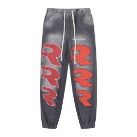 Трикотажные спортивные штаны RRR 123 выполнены на резинке с завязками