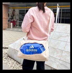 Универсальная бежево-синяя спортивная сумка с логотипом Adidas