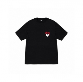 Черная футболка STUSSY с фирменным лого и принтом "сердце"