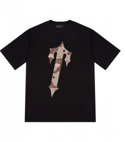 Универсальная чёрная Trapstar футболка выполнена из мягкого хлопка