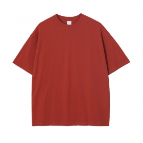 Красная плотная потёртая футболка ARTIEMASTER