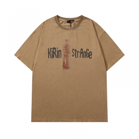 Светло-коричневая стильная футболка KIRIN STRANGE с логотипом