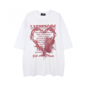 Белая футболка с крупным принтом "Сердце" от бренда Layfu 