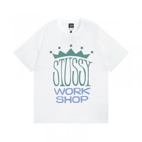С печатью в виде короны и лого Stussy белая футболка