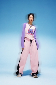 Розовые штаны от бренда VAMTAC модель на резинке со шнурком