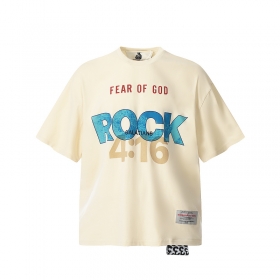 Современная футболка FEAR OF GOD бежевого цвета с напечатанным принтом