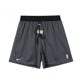 Шорты Nike серого цвета на резинке со шнурком и брендовым лого
