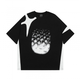 Чёрная футболка с белыми вставками и принтом от Punch Line