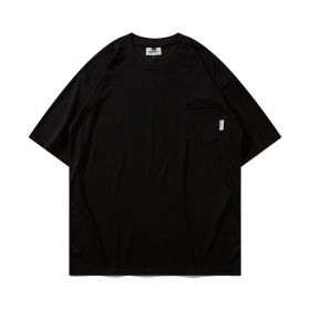 Хлопковая чёрная футболка Carhartt с логотипом бренда на спине