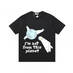 Базовая чёрная Broken Planet с принтом футболка прямого кроя