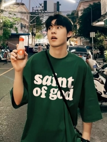 Saint of god KANYE футболка в зеленом цвете с надписью