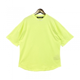 Светло-зеленая Palm Angels футболка модного фасона с белой надписью