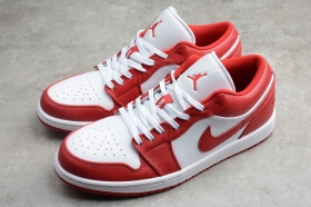 Кеды из кожи бело-красного цвета бренда Nike Air Jordan 1 Low оптом 