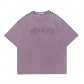 Базовая фиолетовая футболка UNINHIBITEDNESS с нашитым лого