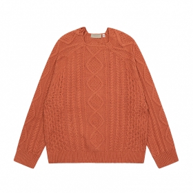 Яркий персиковый свитер с узором от бренда ESSENTIALS FOG