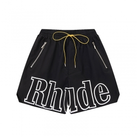 Удобные шорты на резинке Rhude выполнены в черном цвете