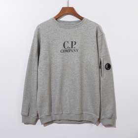 Серый свитшот C.P. Company с карманом и фирменным лого на груди