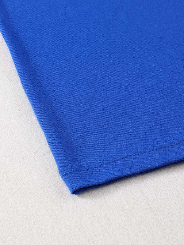 Синяя классическая футболка ARTIEMASTER с белым принтом и надписью на груди