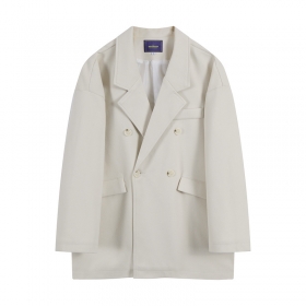 Classic пальто-пиджак молочного цвета двубортный с карманами