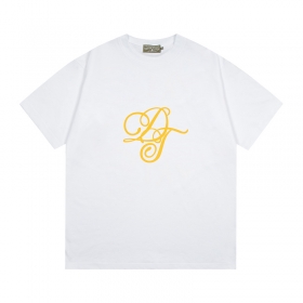Белая с инициалами логотипа на груди Denim Tears футболка