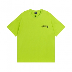 Кислотно-зеленая футболка STUSSY с принтом "Сфинкс"