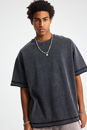 Графитового цвета стильная футболка от бренда ARTIEMASTER