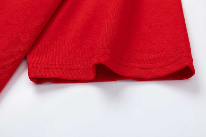 Футболка красная AMI с логотипом на спине и вышивкой на груди