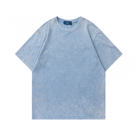 Трендовая голубого цвета футболка от бренда TIDE EKU