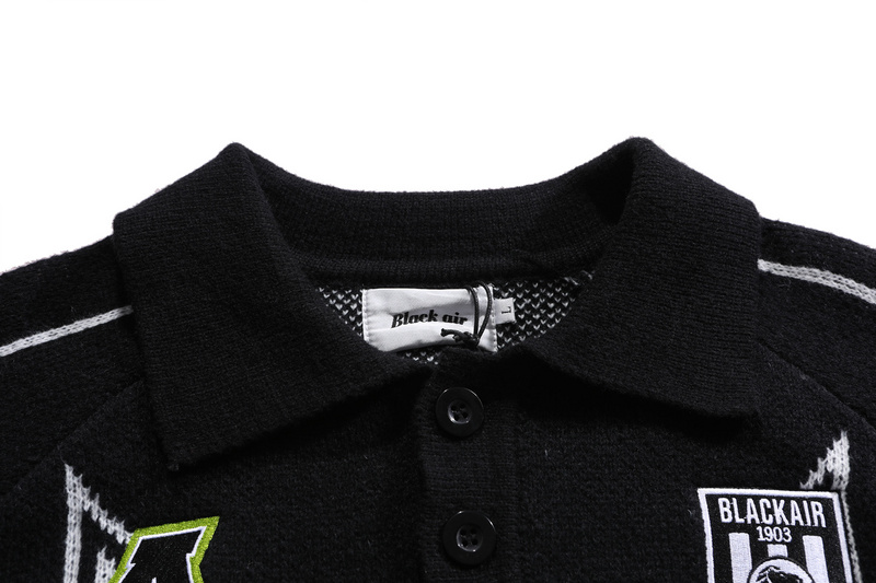 Чёрно-белый свитер Made Extreme в спортивном стиле с молниями на груди