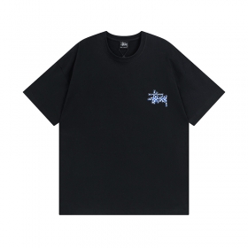Черная базовая футболка STUSSY с фирменным логотипом в клетку
