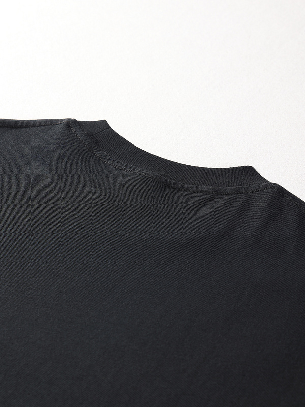 Чёрная классическая футболка ARTIEMASTER с бело-синим принтом в стиле анимэ