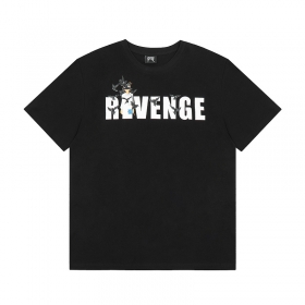 Модная в черном цвете футболка Revenge с напечатанным принтом