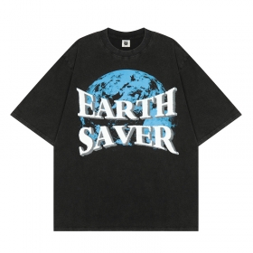Knock Knock футболка в черном цвете с принтом "Спаситель Земли"
