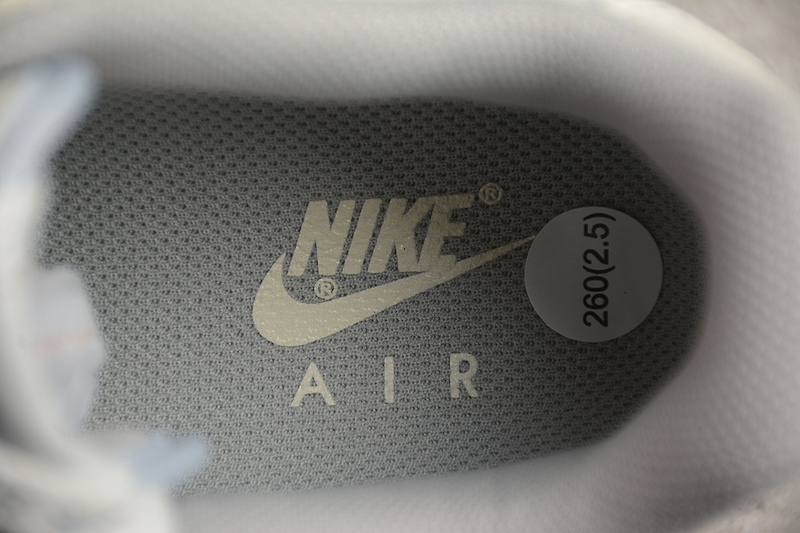 Стильные молочного цвета кроссовки NIKE Air Force 1 кожаные
