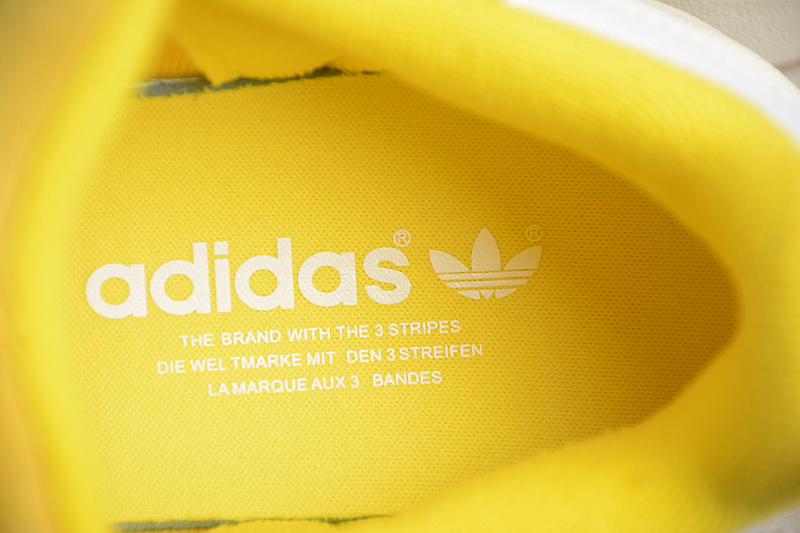 Яркие кроссовки Adidas Campus Bold 00S замшевые желтые