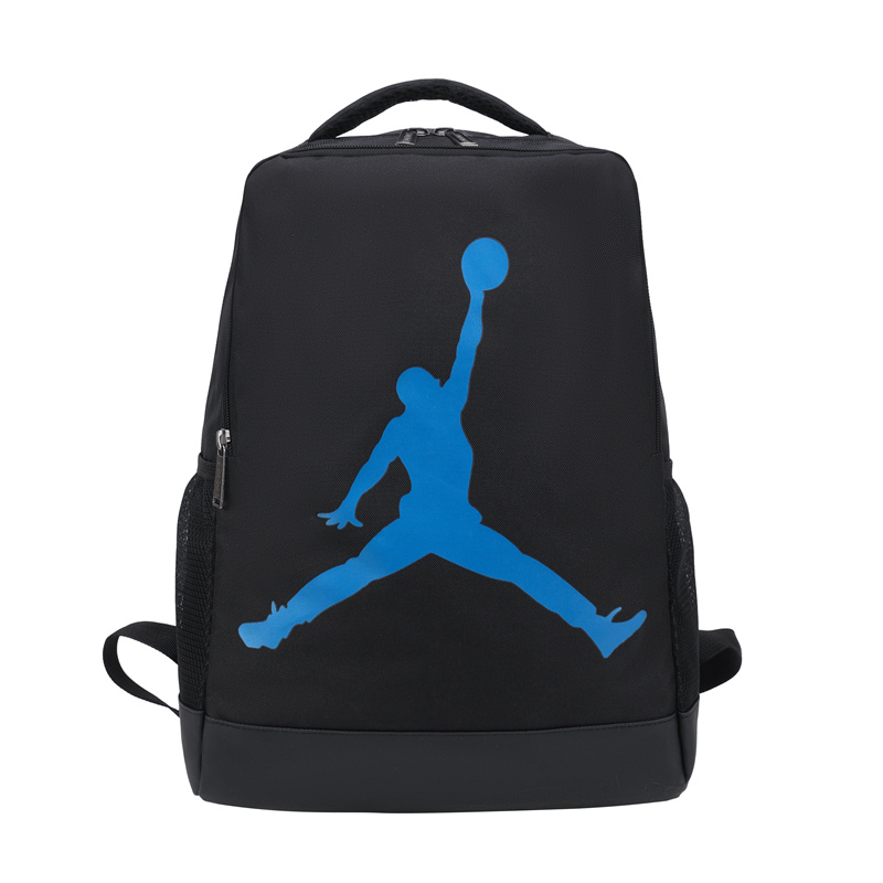 Рюкзак чёрного цвета бренда Jordan с вместительными отделениями