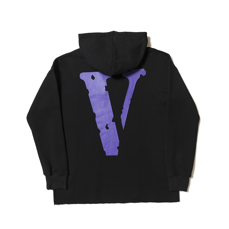 Чёрный худи VLONE с фиолетовым логотипом