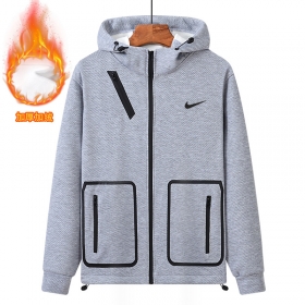 Прямого кроя серая куртка Nike с тремя карманами на молнии