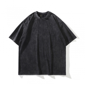 Базовая чёрная футболка ТКРА свободного кроя без принта