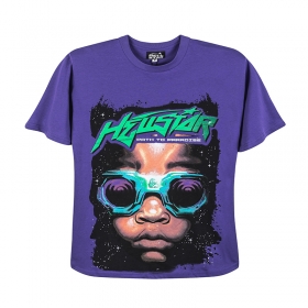 Со спущенными рукавами фиолетовая футболка Hellstar с принтом на груди
