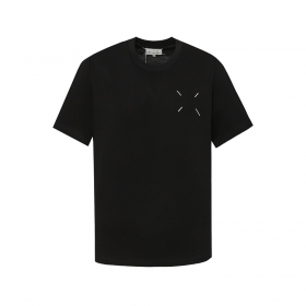 Легкая футболка от бренда Maison Margiela из хлопка в черном цвете