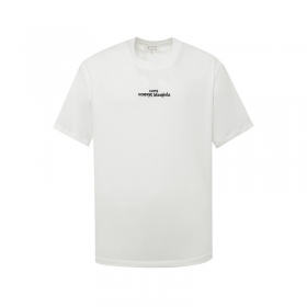 С округлым вырезом Maison Margiela футболка выполнена в белом цвете