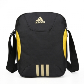 Adidas чёрная сумка через плечо из 100% полиэстера