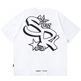 Оверсайз белая футболка от бренда SSB с буквенным принтом