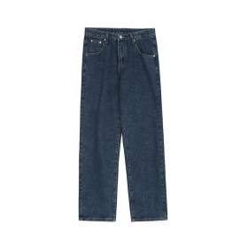 Базовые синие джинсы бренда BYD JEANS с вместительными карманами