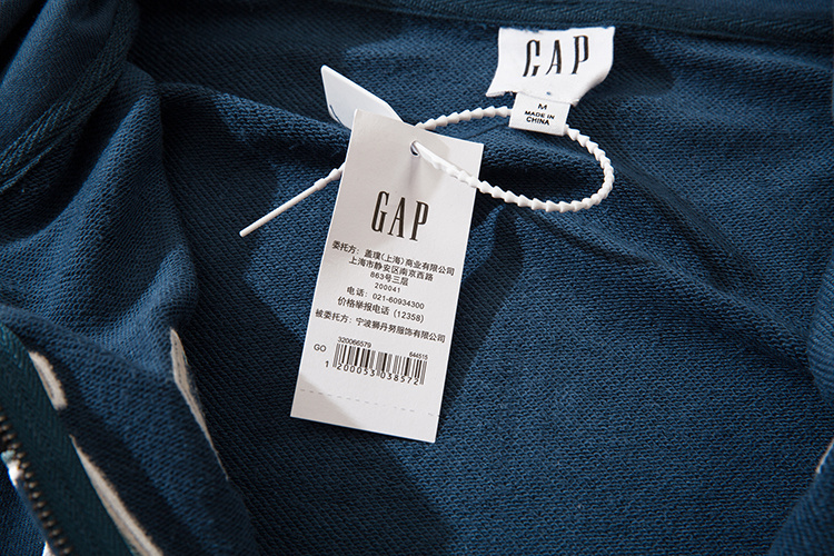 Синий зип худи GAP с чёрно-белым логотипом на груди